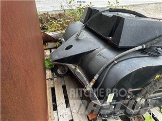 CAT BP15B Sweeper Maszyny budowlane - Inne