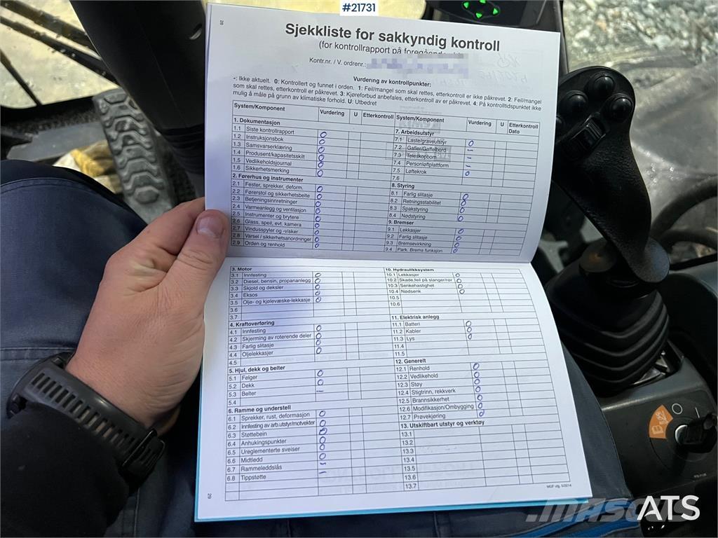 CAT M318F Koparki kołowe