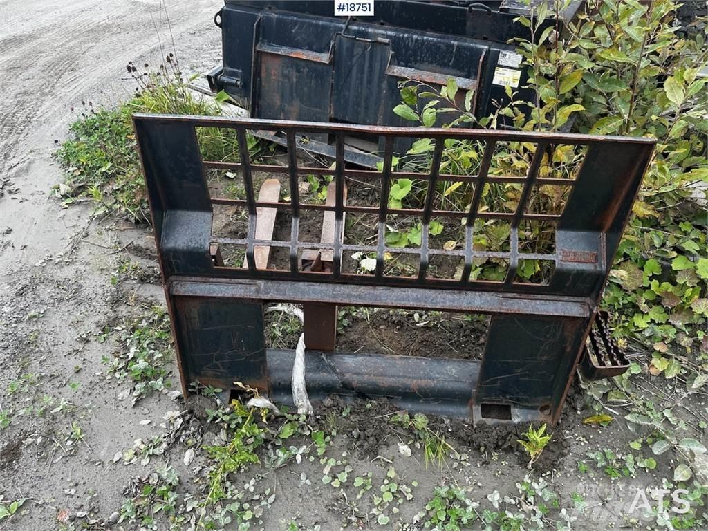CAT Pallet Forks Maszyny budowlane - Inne