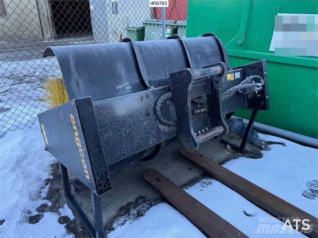Engcon SR1600C broom Maszyny budowlane - Inne