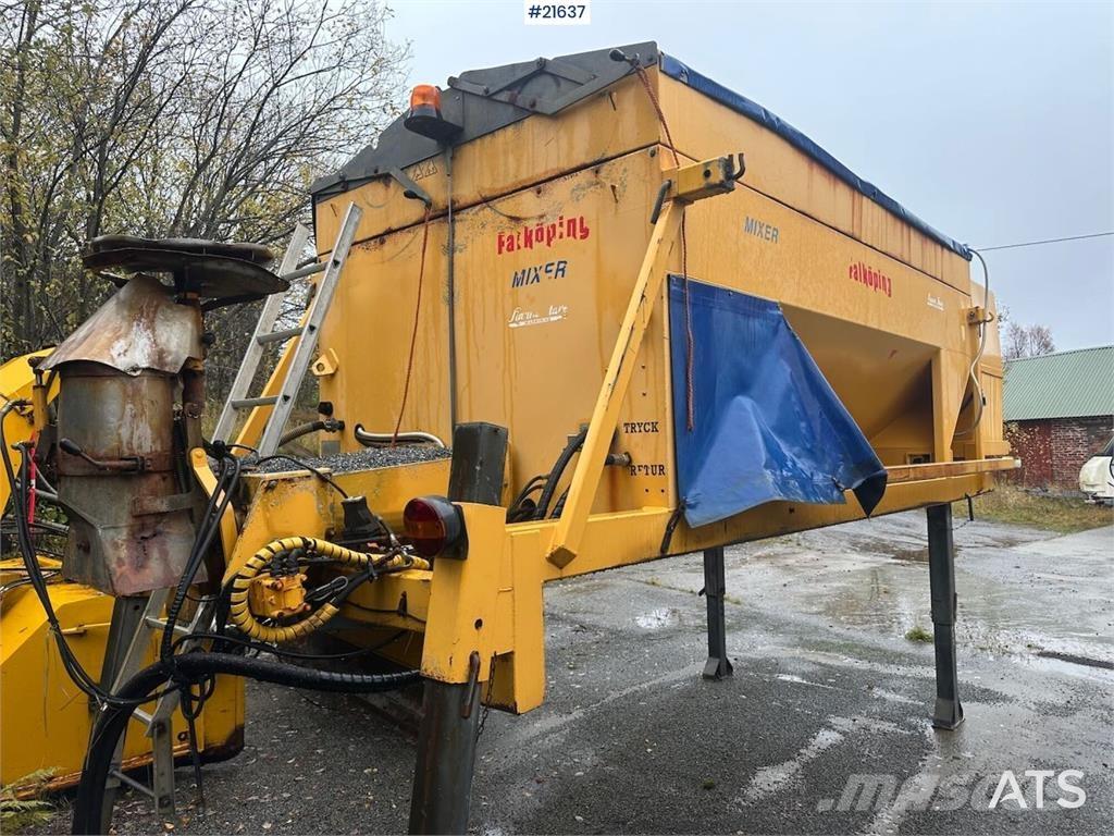 Falköping mixer C-7 Transport - Inne