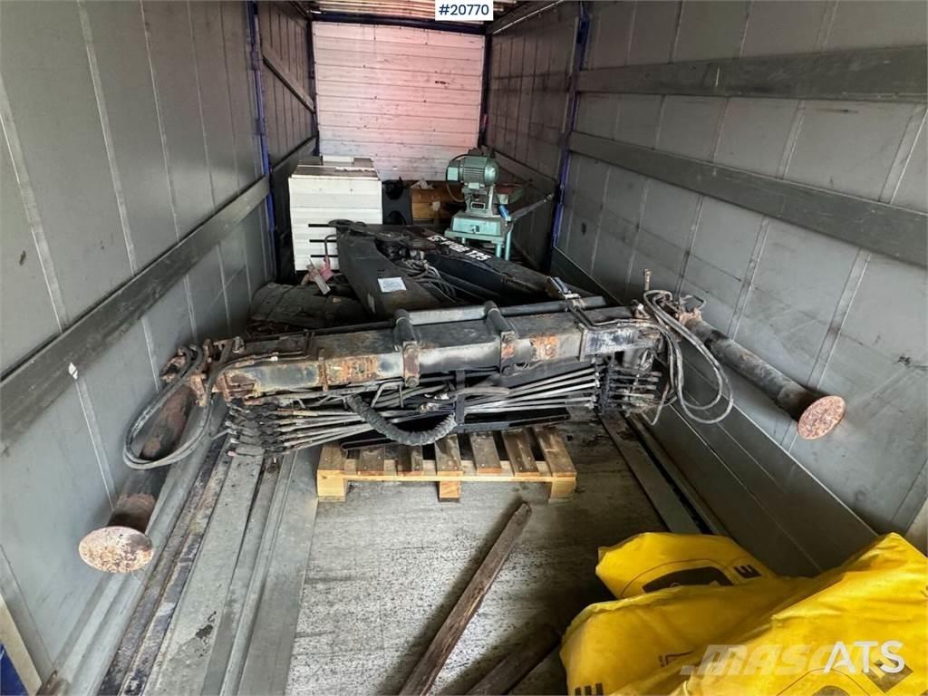 Hiab 125-4 Crane Inne