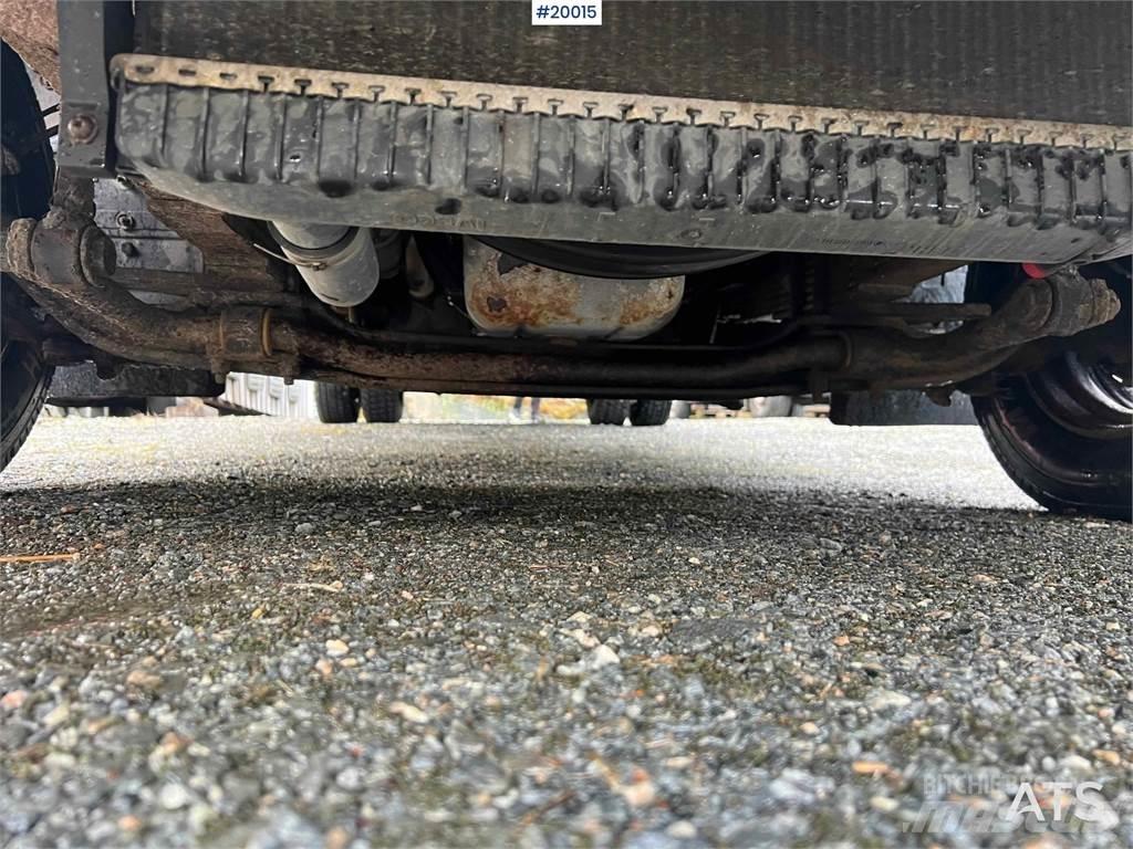 Iveco 75 Samochody ciężarowe ze skrzynią zamkniętą
