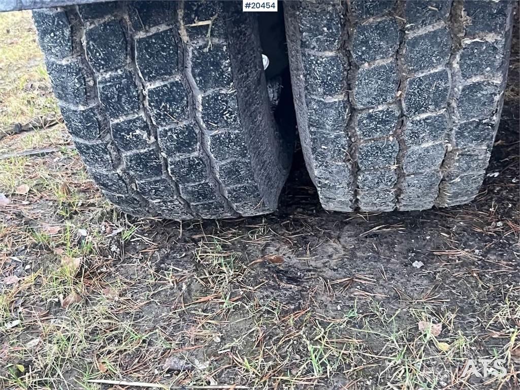  Mjølby Tømmerhenger Inne przyczepy