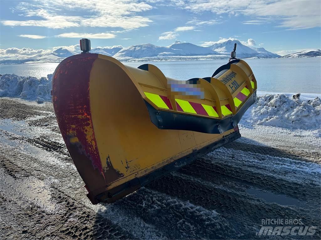  Saltvikplogen F-280 Maszyny budowlane - Inne