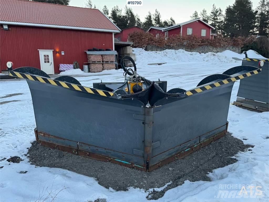 Stark NL3200 V-plow Maszyny budowlane - Inne