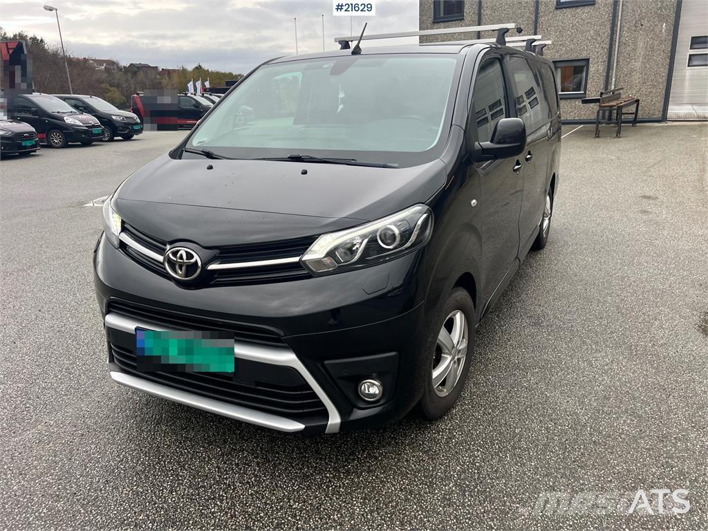 Toyota Proace Van Samochody osobowe