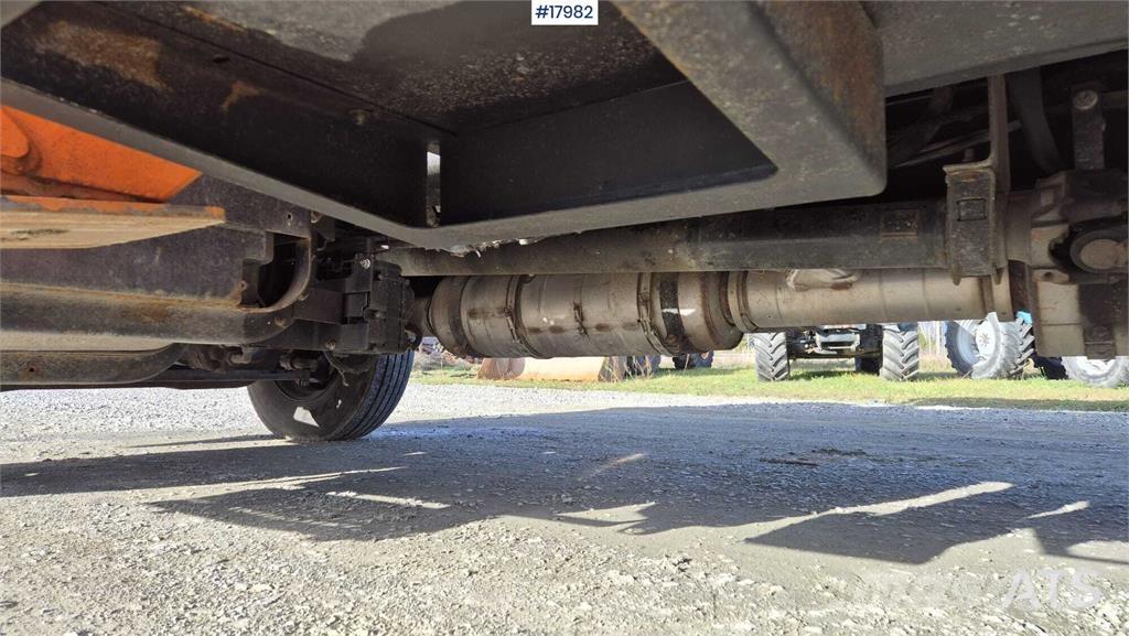 Ford F750 Żurawie samochodowe