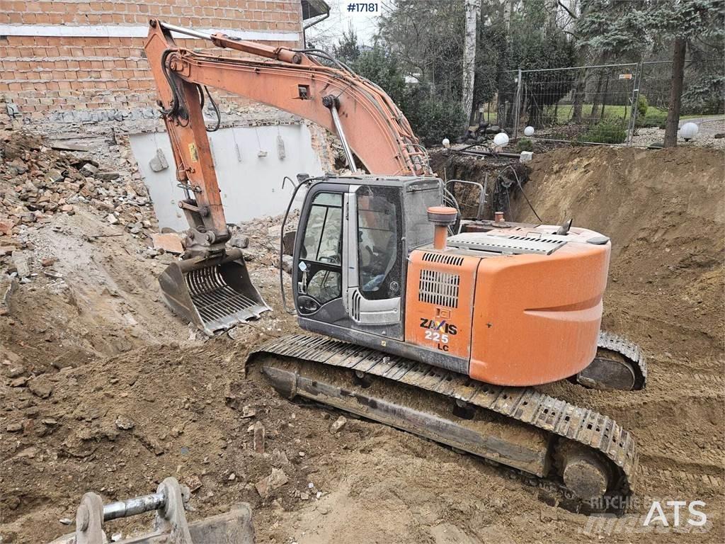 Hitachi ZX225 LC Koparki gąsienicowe