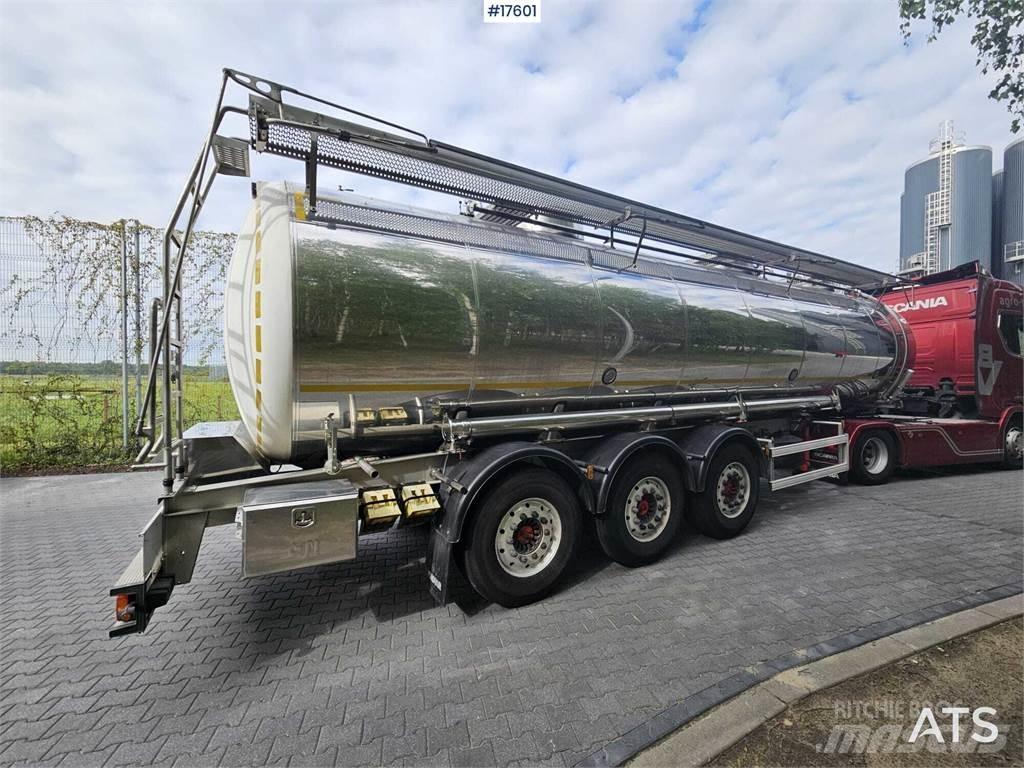 Magyar 6 Ms 2B6 07 Naczepy cysterna