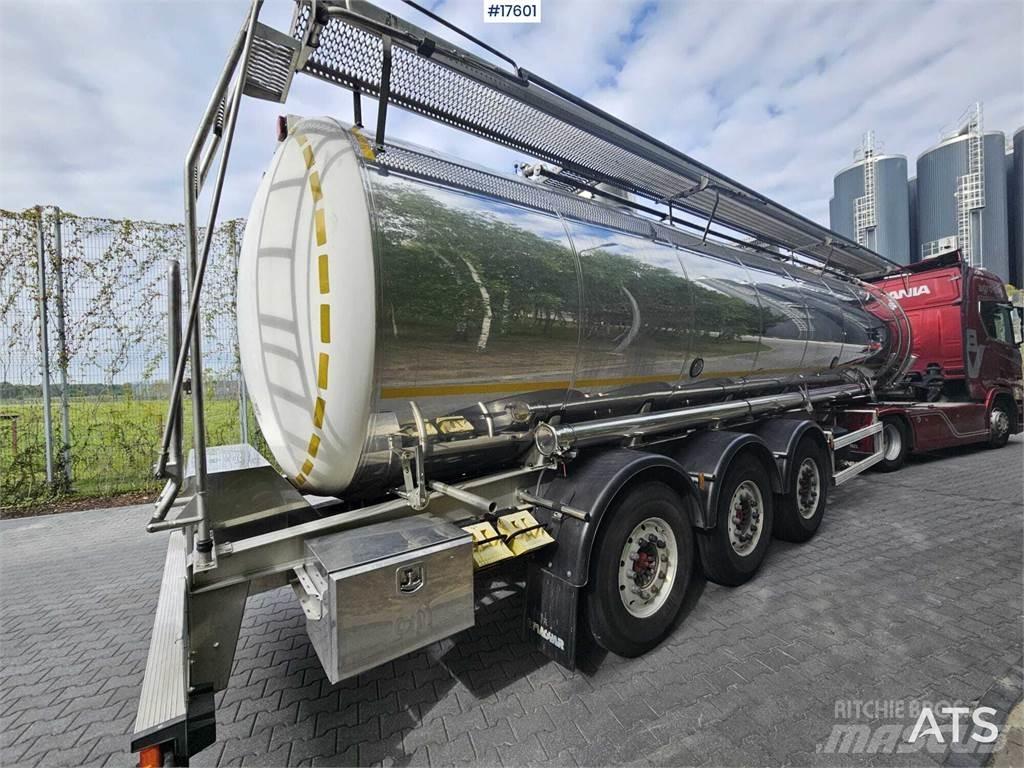 Magyar 6 Ms 2B6 07 Naczepy cysterna