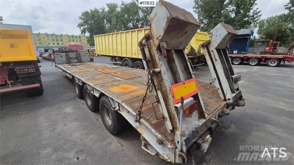 Zremb NS 300 Naczepy niskopodłogowe
