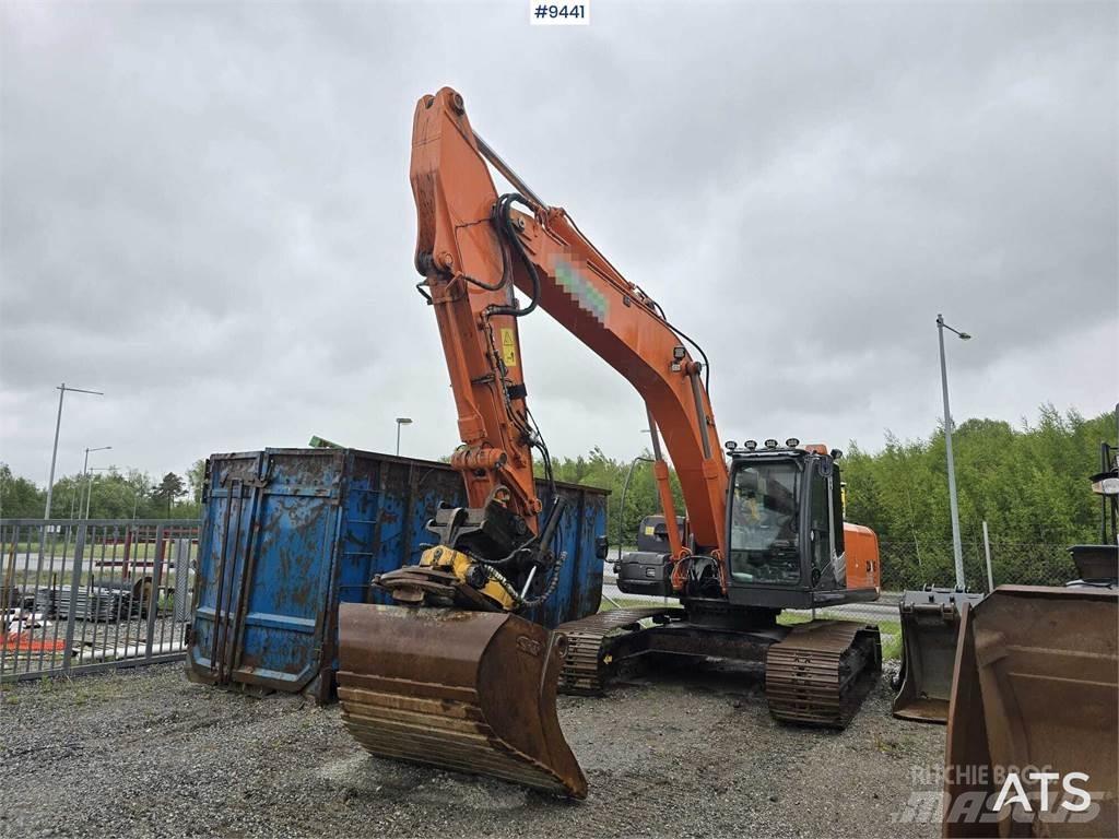 Hitachi ZX 250 LC-3 Koparki gąsienicowe