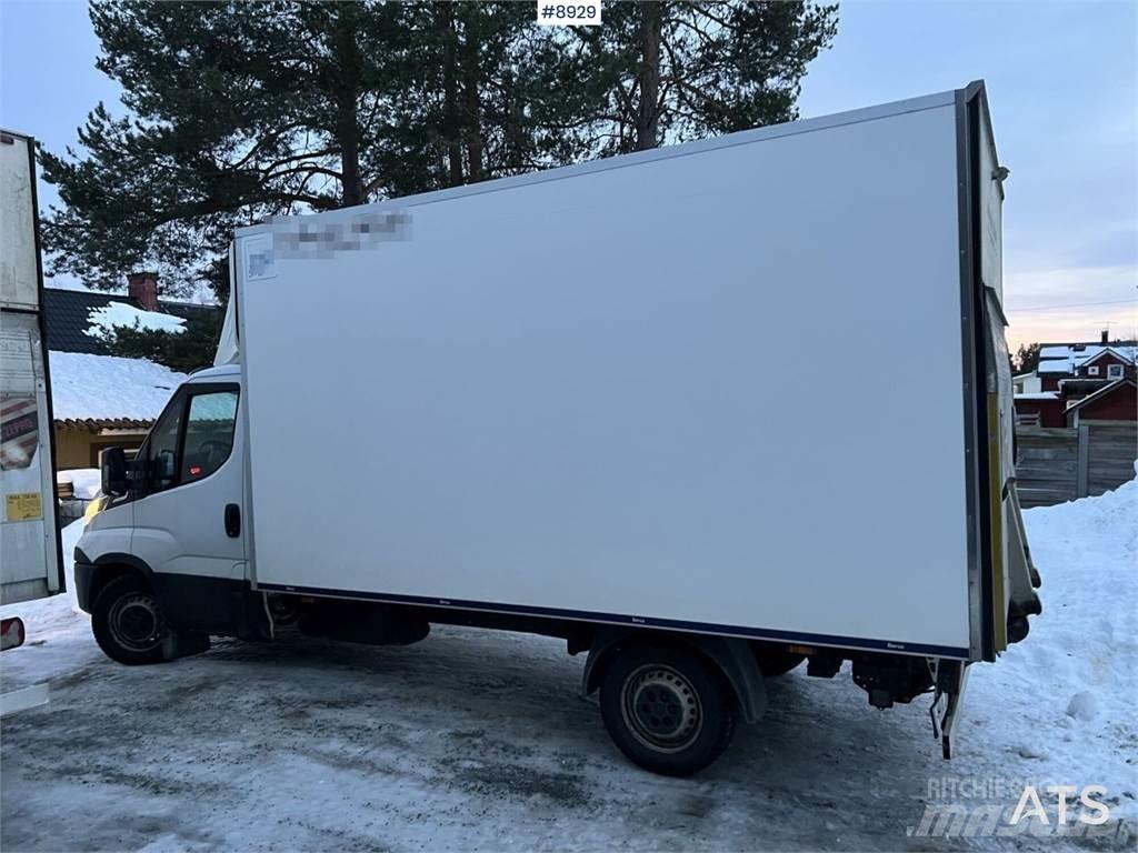 Iveco Daily Samochody ciężarowe ze skrzynią zamkniętą