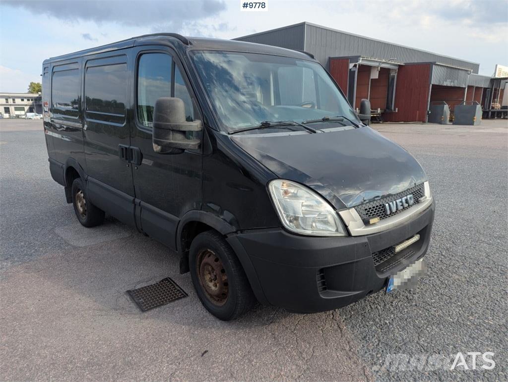 Iveco Daily Samochody ciężarowe ze skrzynią zamkniętą
