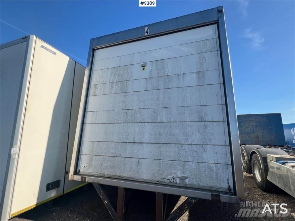Lagab Kyltrailer Transport - Inne