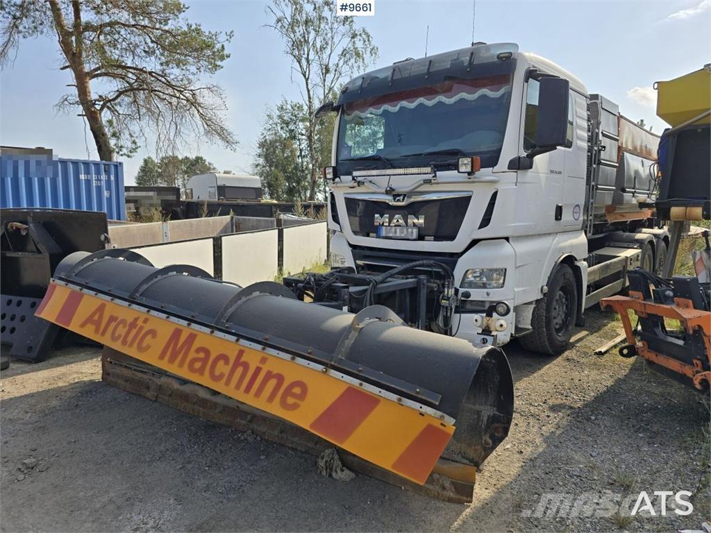 MAN TGX 25.500 Hakowce