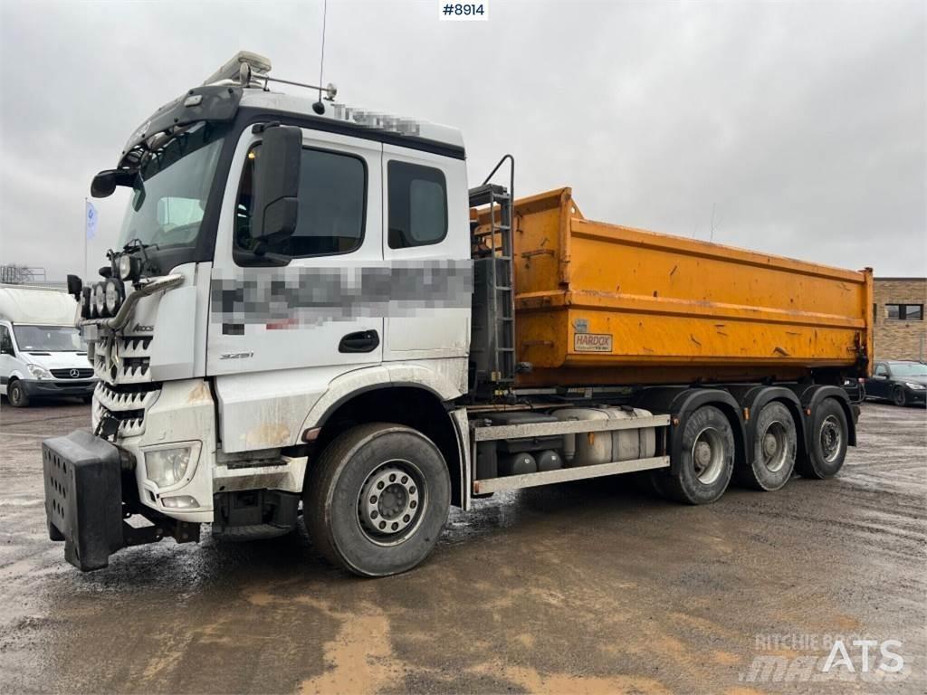 Mercedes-Benz Arocs Hakowce