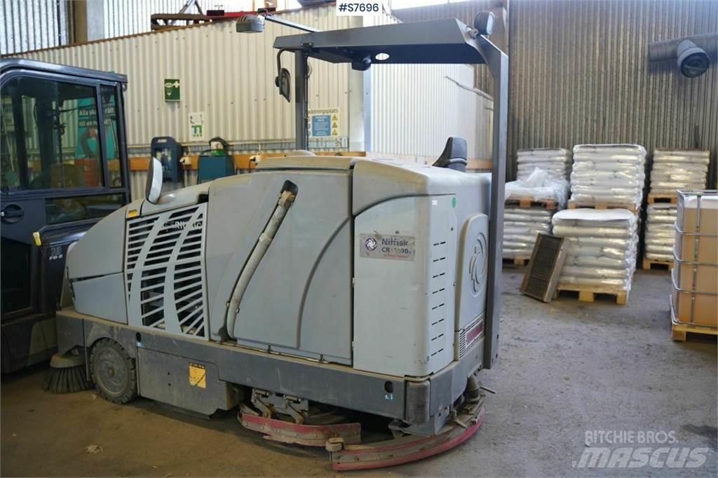 Nilfisk CR1200 Zamiatarki