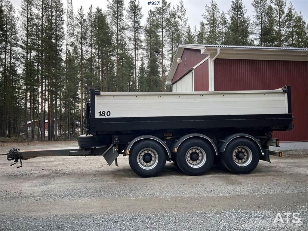 RKP Tippvagn Inne przyczepy
