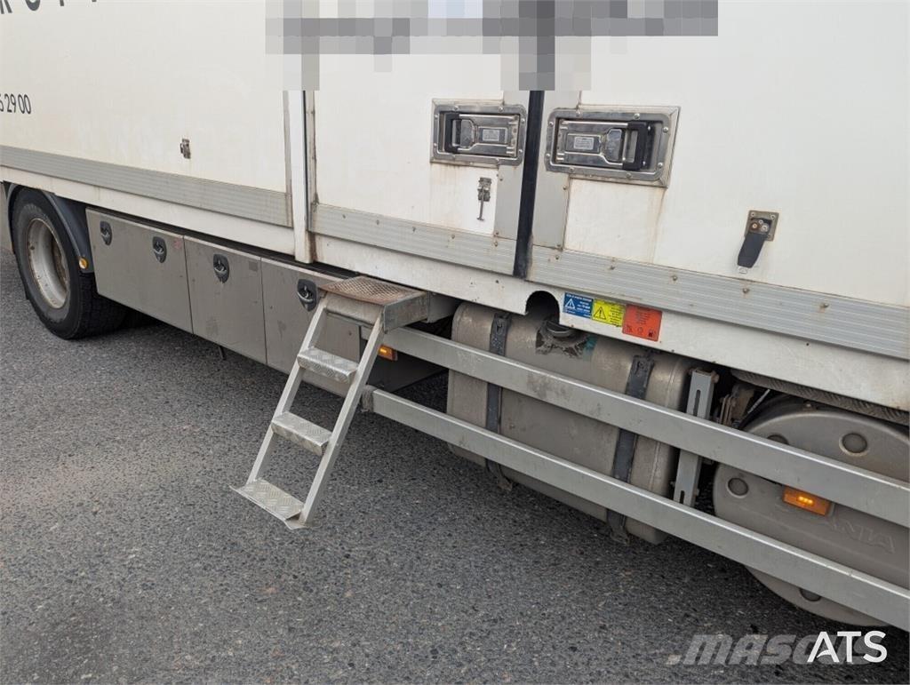 Scania P280 Samochody ciężarowe ze skrzynią zamkniętą