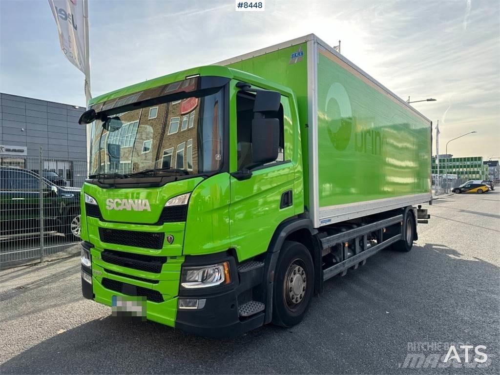 Scania P280B4X2NB Samochody ciężarowe ze skrzynią zamkniętą