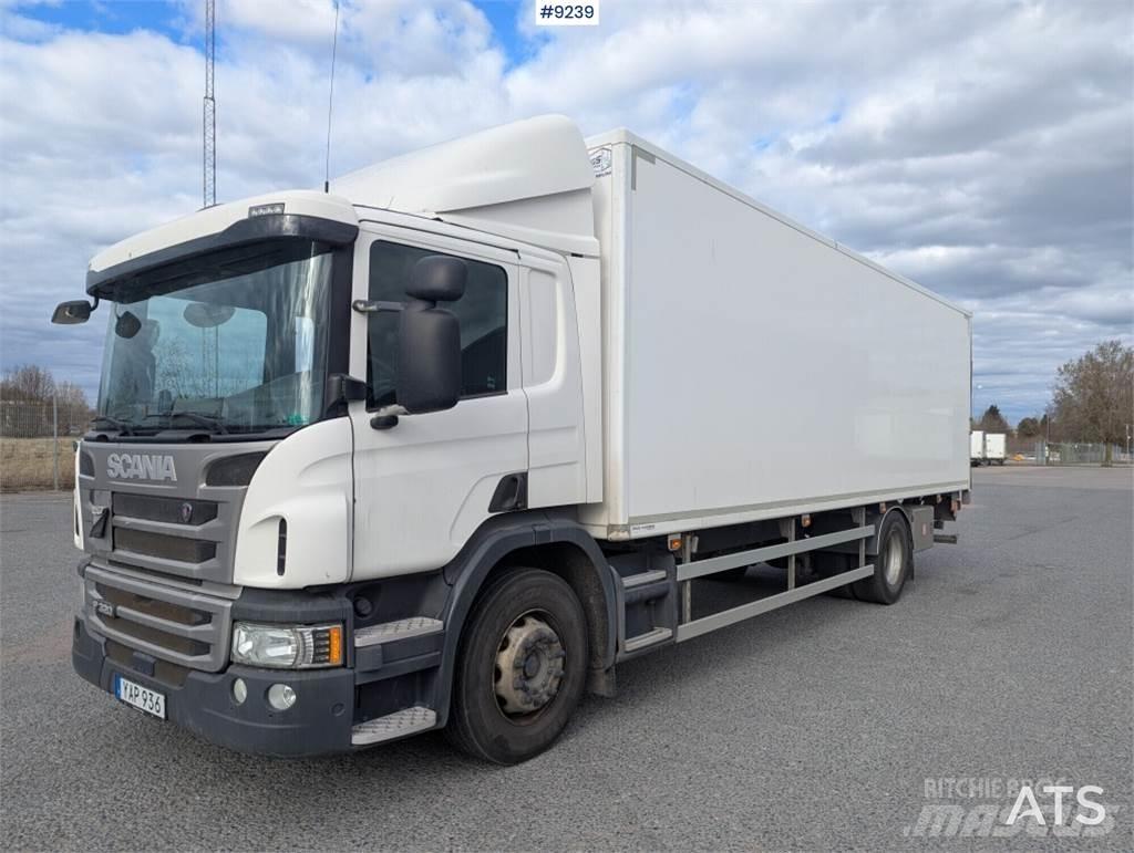 Scania P320 Samochody ciężarowe ze skrzynią zamkniętą