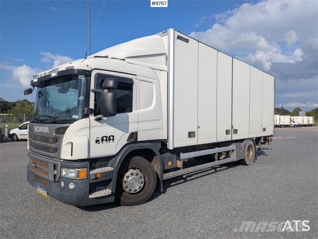 Scania P320 Samochody ciężarowe ze skrzynią zamkniętą