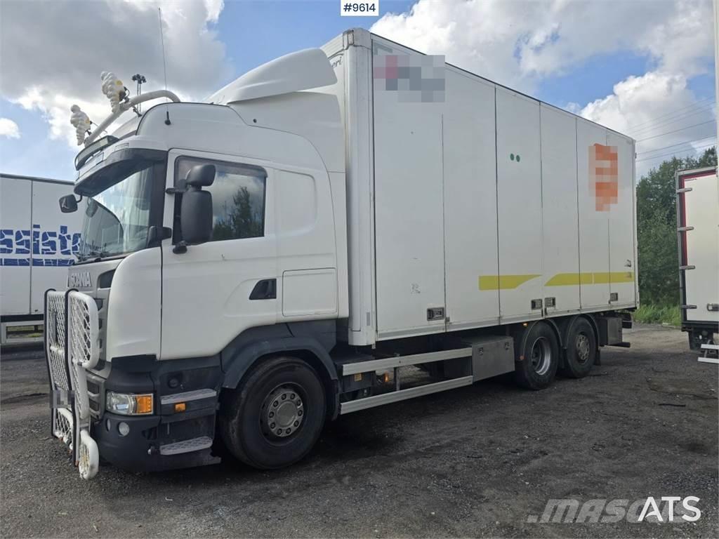 Scania R490 Samochody ciężarowe ze skrzynią zamkniętą