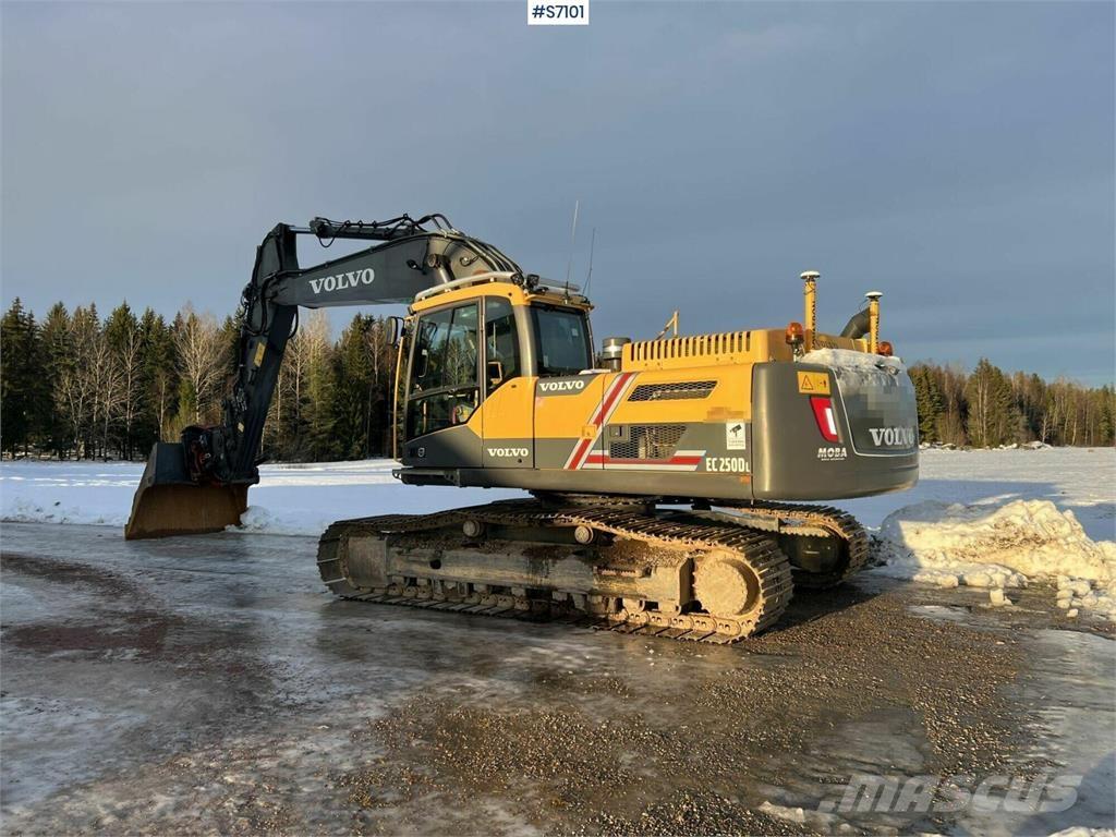 Volvo EC250DL Koparki gąsienicowe