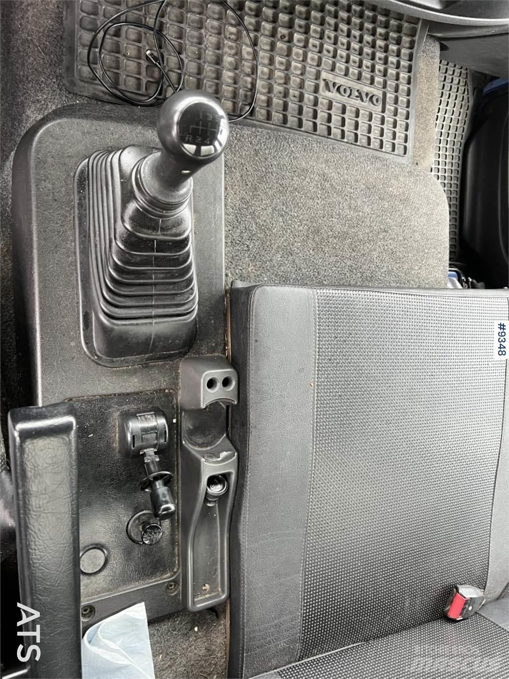 Volvo FL6 4X2 Samochody ciężarowe ze skrzynią zamkniętą
