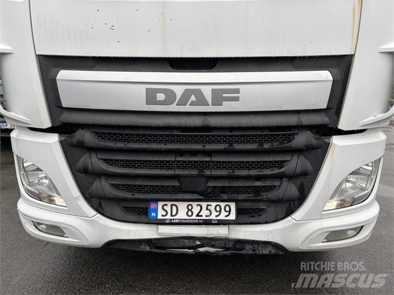 DAF CF Samochody ciężarowe ze skrzynią zamkniętą