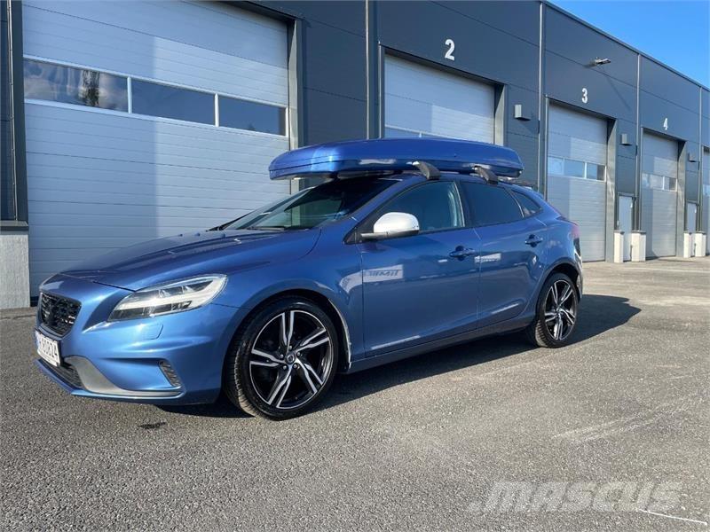 Volvo V40 Samochody osobowe