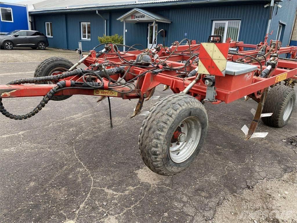 Brix Titan 11/ 300 Włóki polowe