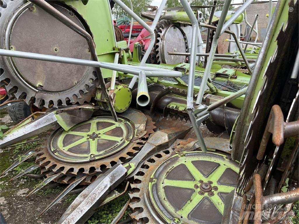 CLAAS Jaguar 870 Kosiarki ze wstępną obróbka paszy