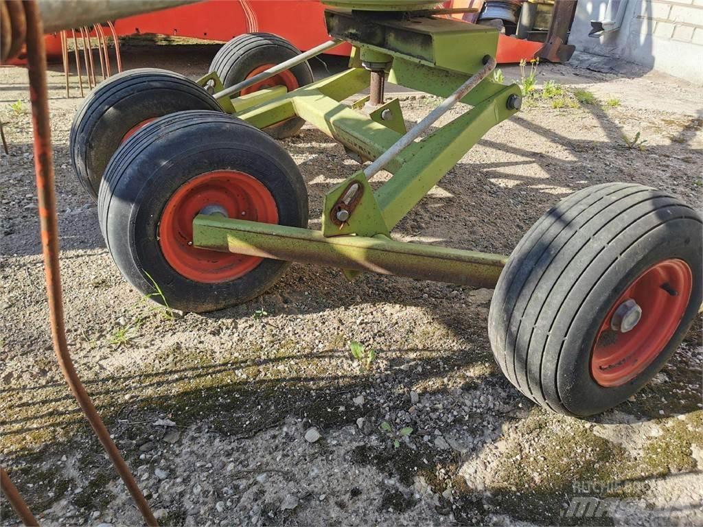 CLAAS Liner 430s Zgrabiarki i przetrząsacze