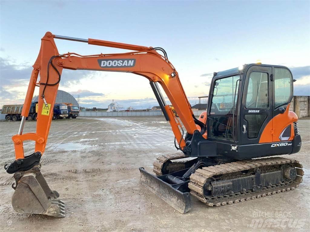 Doosan DX 60 C Minikoparki