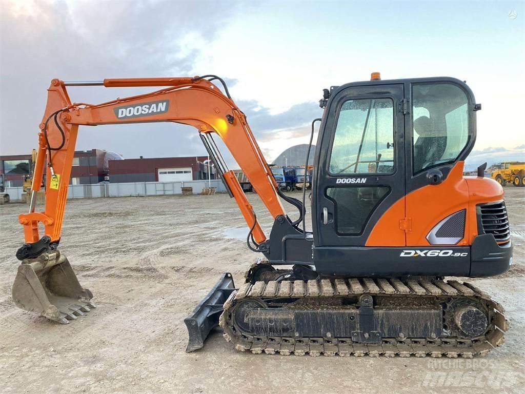 Doosan DX 60 C Minikoparki