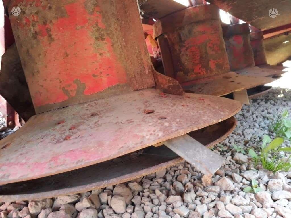 JF cm 2650 Kosiarki ze wstępną obróbka paszy