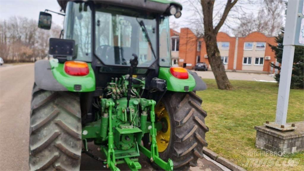 John Deere 5820 Ciągniki rolnicze