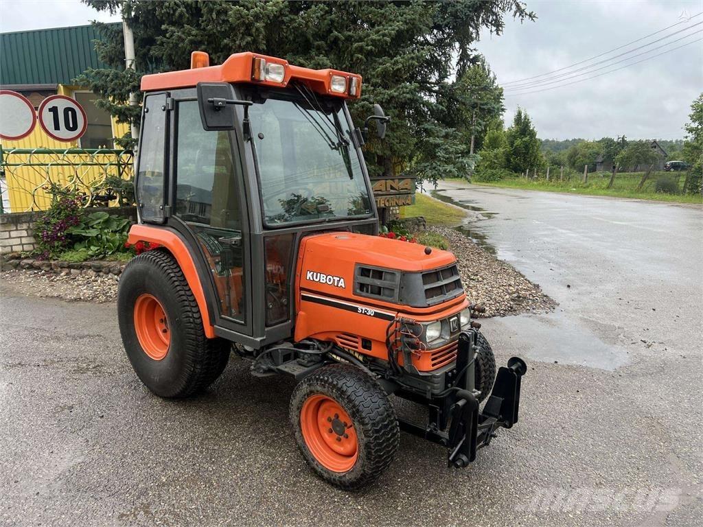 Kubota ST-30 Ciągniki rolnicze