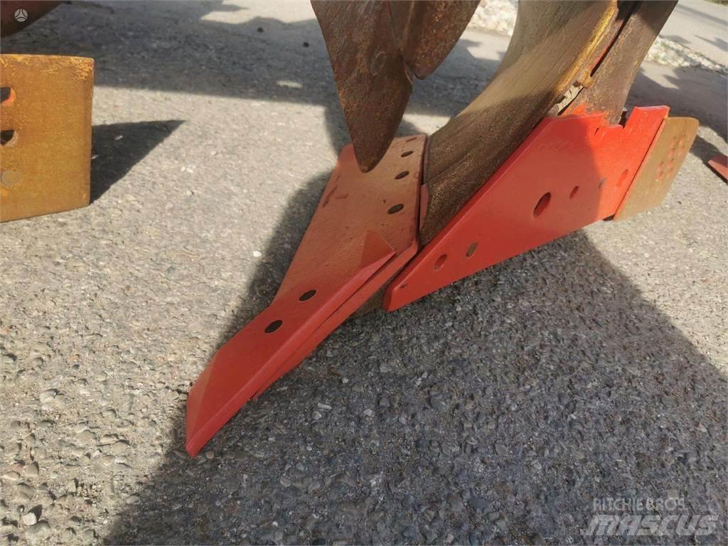 Kverneland F160 Pługi