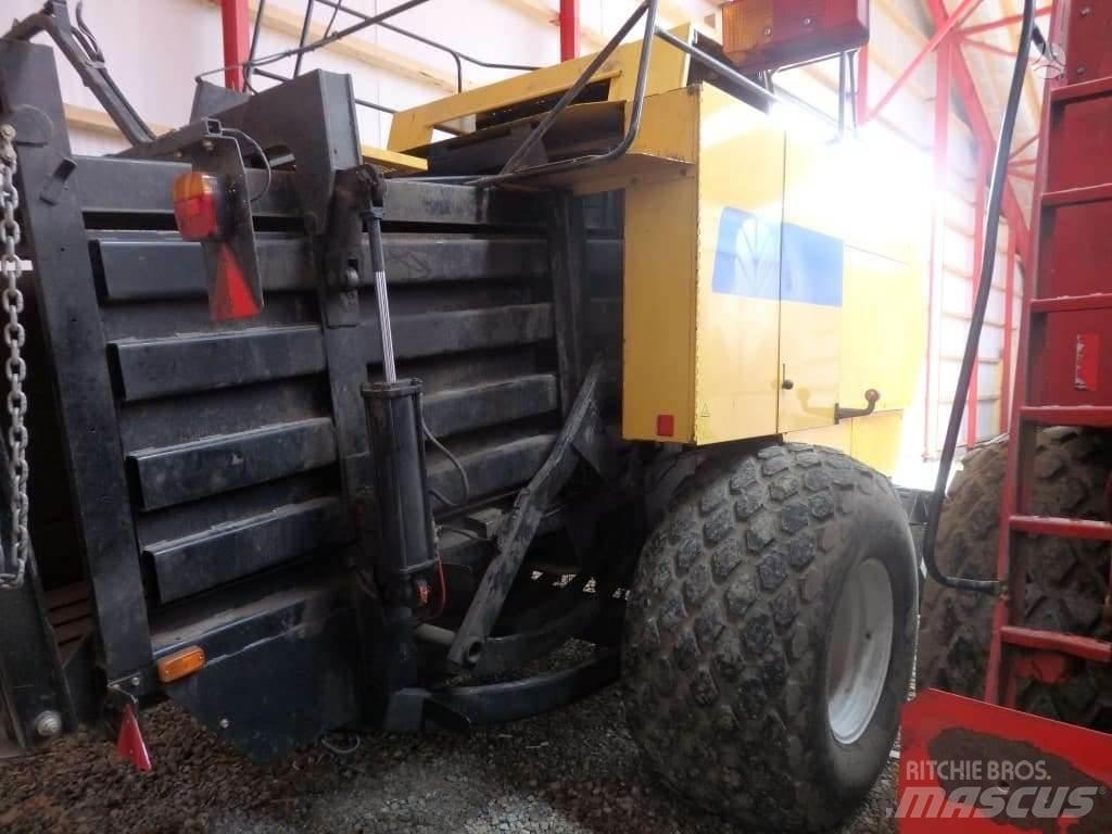 New Holland BB980 Prasy zwijające