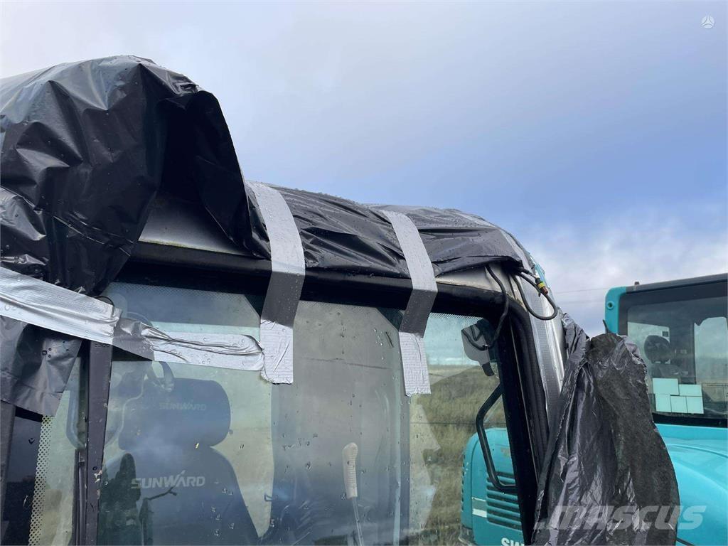 Sunward SWE25B Minikoparki