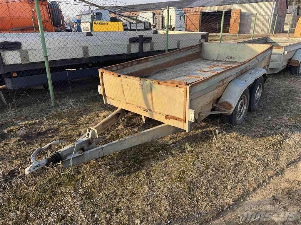 Tauras BZ 2530 Lekkie przyczepy
