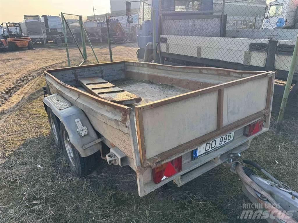Tauras BZ 2530 Lekkie przyczepy