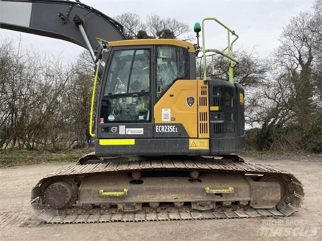 Volvo ECR235EL Koparki gąsienicowe