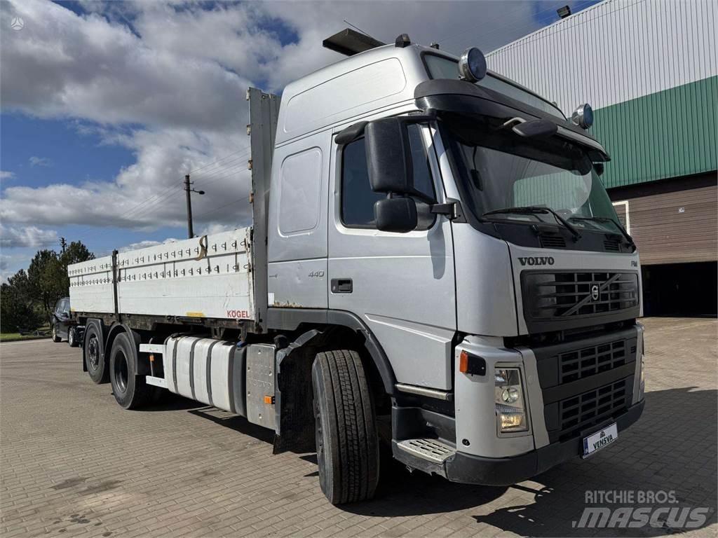 Volvo FM 440 6x2 Ciężarówki typu Platforma / Skrzynia