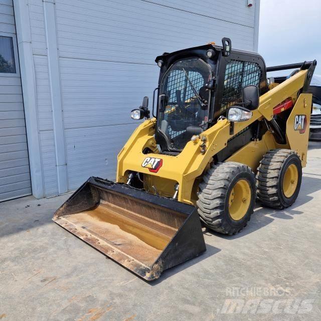 CAT 262D3 Ładowarki burtowe