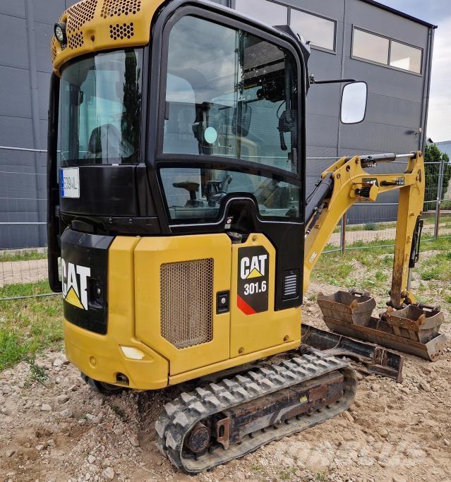 CAT 301.6 Minikoparki